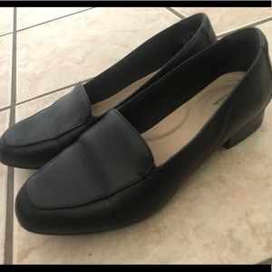 Clarks black dress shoes size 8